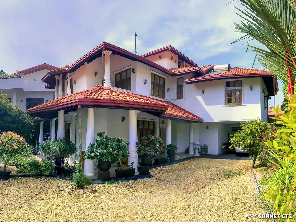 Ceylon Pearlwing Resort Negombo Exterior photo